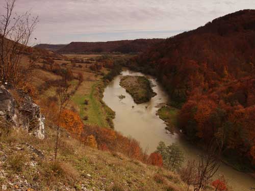 Foto Insula - defileul raului Lapus in Razoare (c) Petru Goja